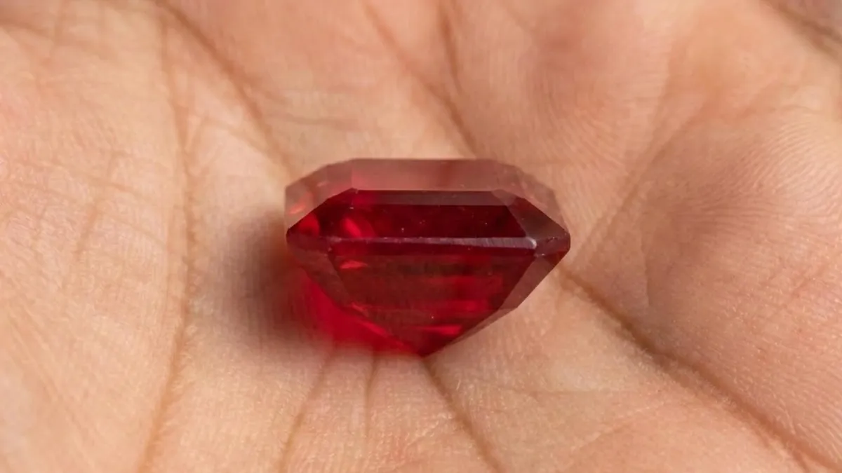 Ruby (Manik) – Bangkok / Mid-Basic Quality