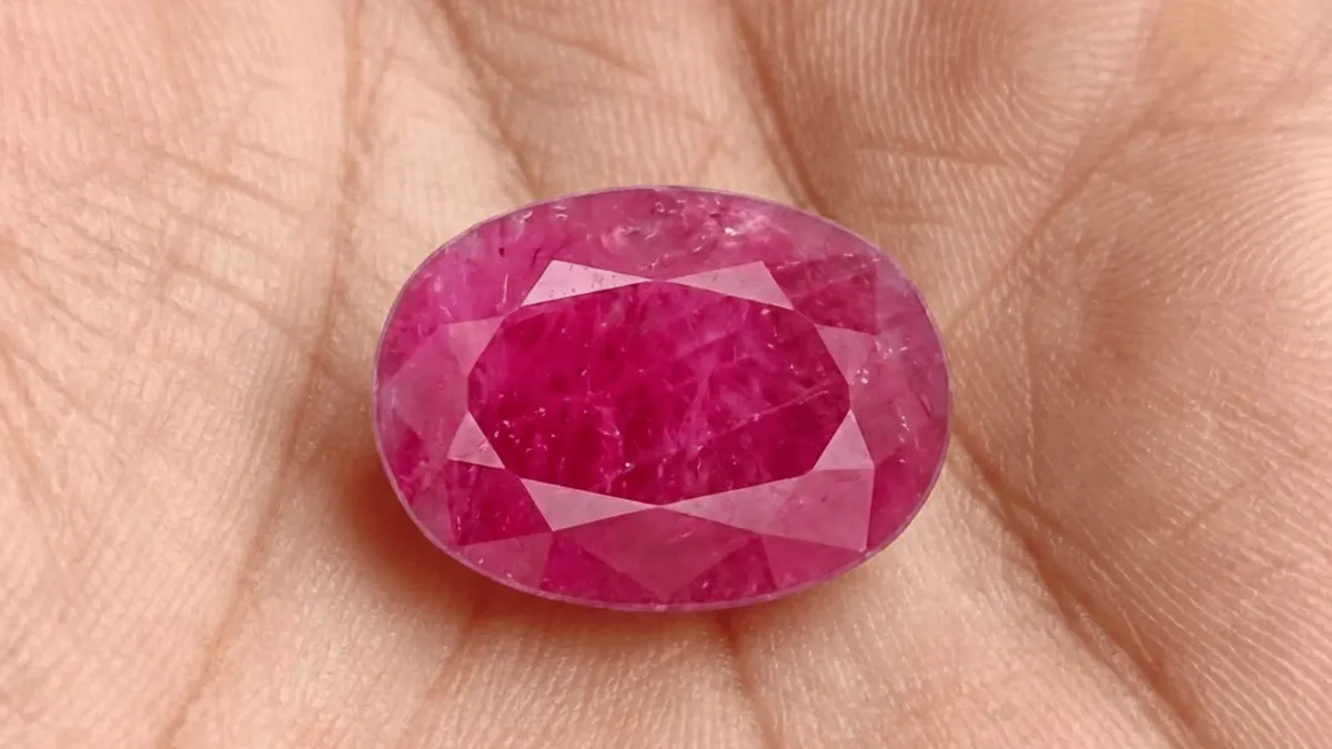 Ruby (Manik) – Myanmar (Burma) / Medium Quality