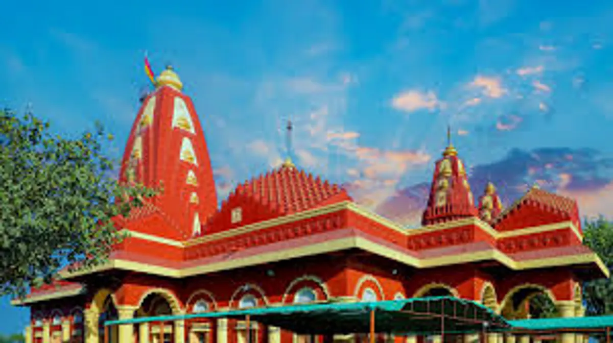 नागेश्वर ज्योतिर्लिंग (द्वारका के पास)