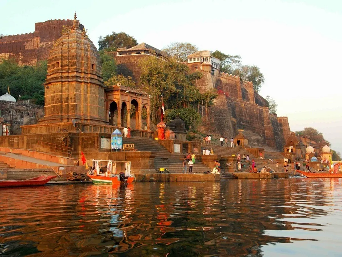 महेश्वर नर्मदा घाट