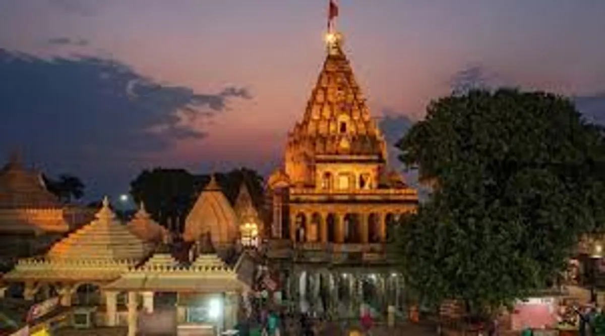 उज्जैन महाकालेश्वर (पूर्व और पश्चिम घाट)