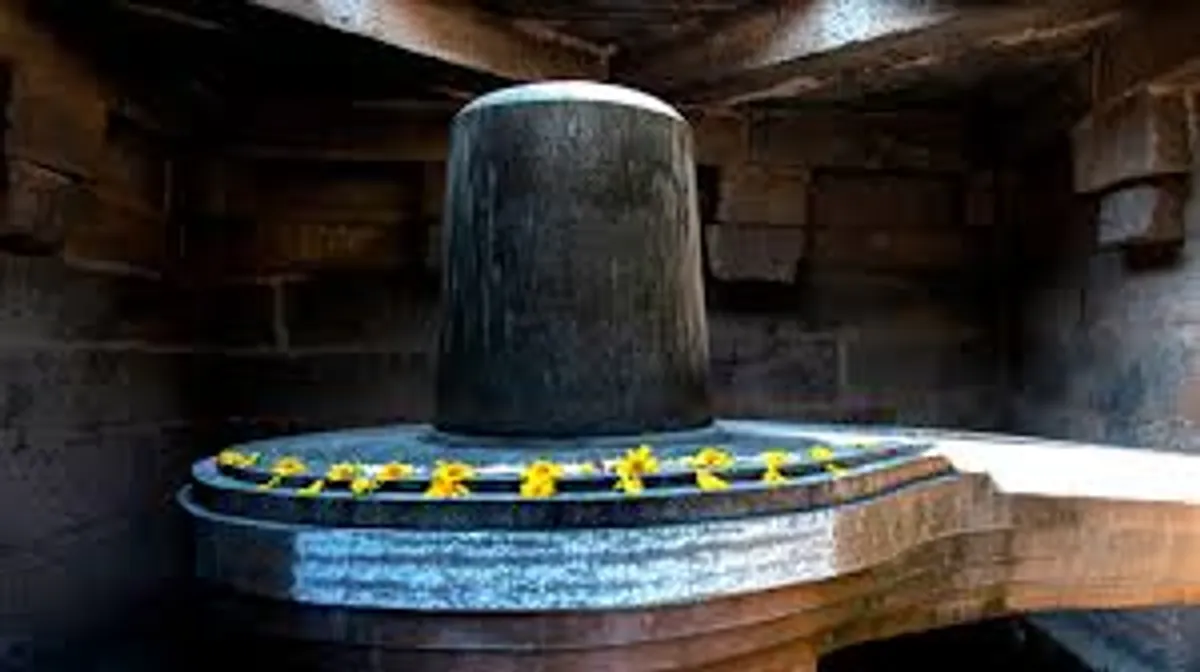 Ancient hazar lingi shiv temple