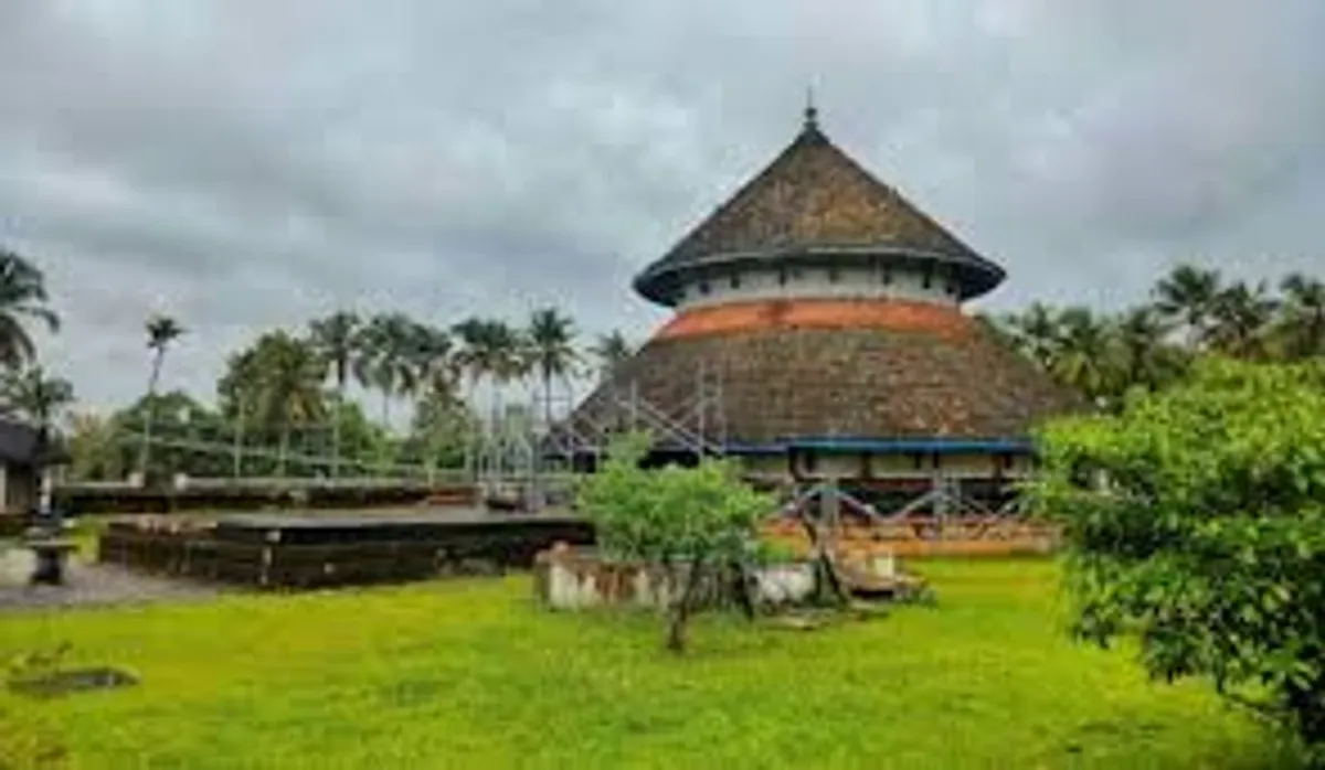 ईरानीकुलम श्री महादेव मंदिर